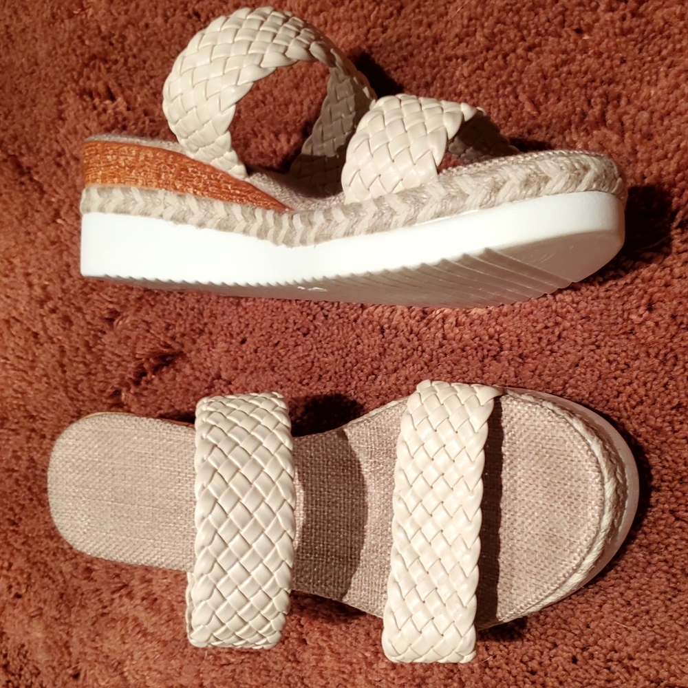 Pretty & Versatile Platform Sandals, Worn Once, 7